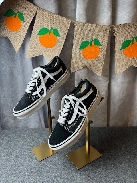 VANS Old School Low Top Sneakers for Men in Black/White Size 4.5 Canvas 508731-image