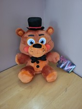 Jazwares Five Nights At Freddy's FNAF Toy Freddy 8" Plush Glow Eyes, NWT