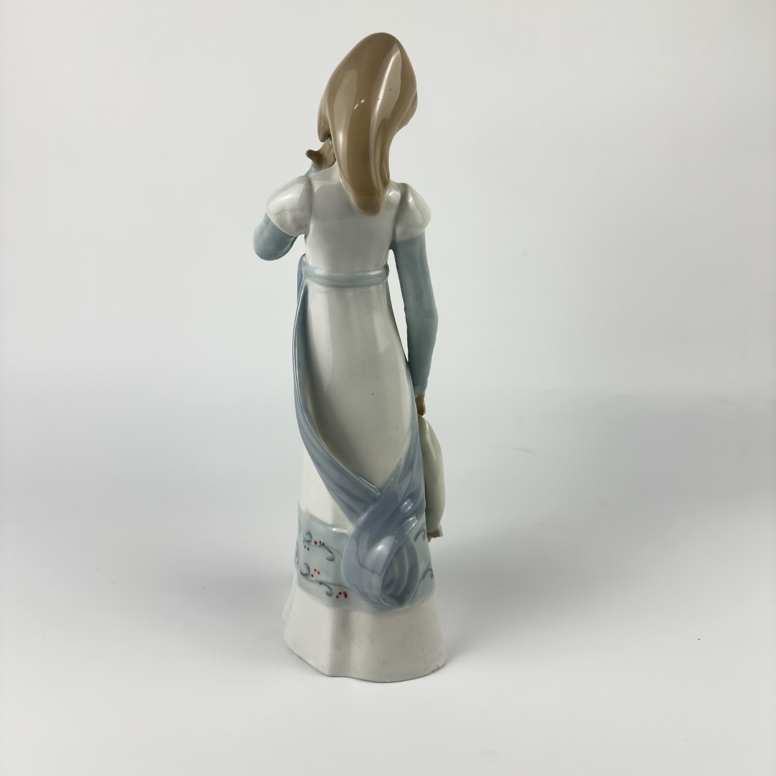 Casades - Porcelain Figurine Lady With Floral Hat - 12.5” Tall - Made In Spain image 3