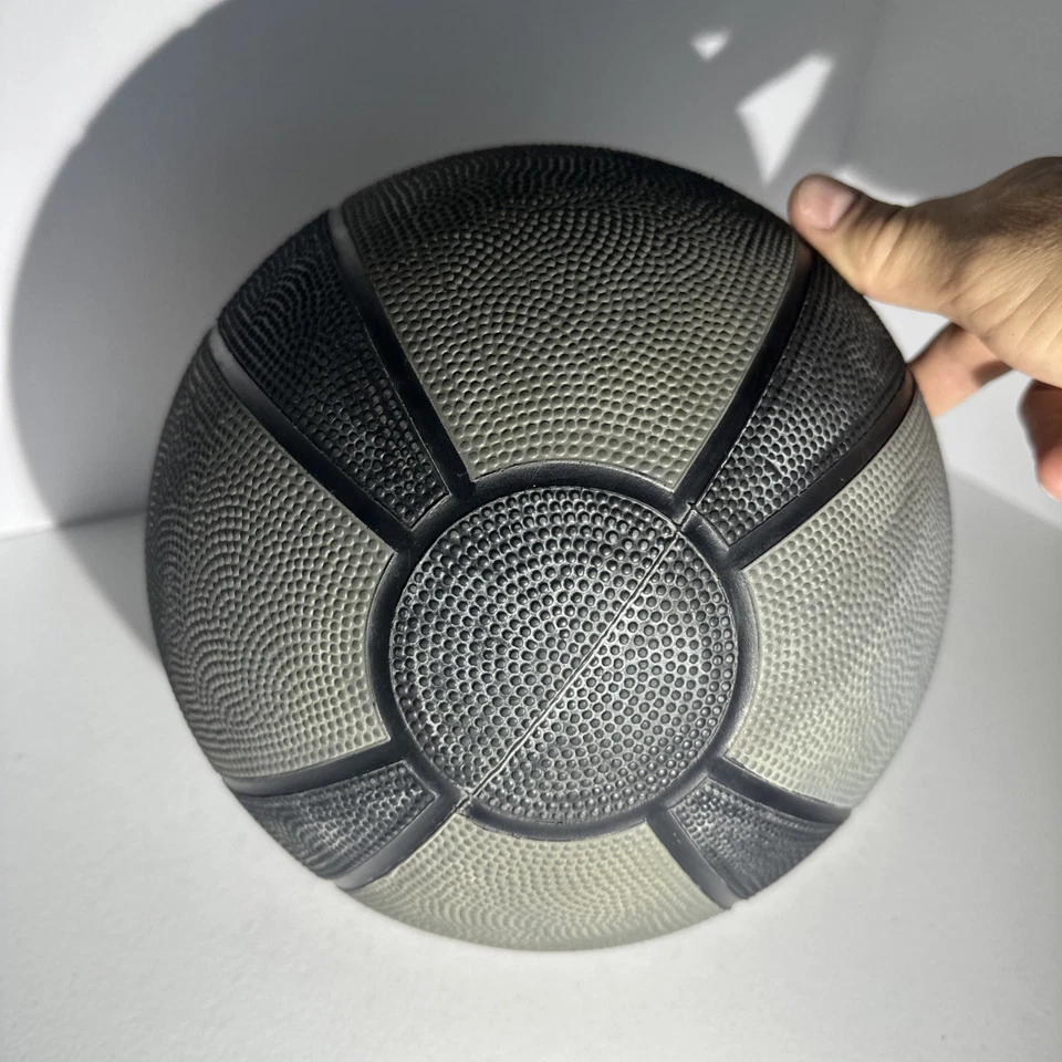 Medicine Ball - Exercise Workout Ball 12lbs Shipped Out Same Day - Image 2 of 4