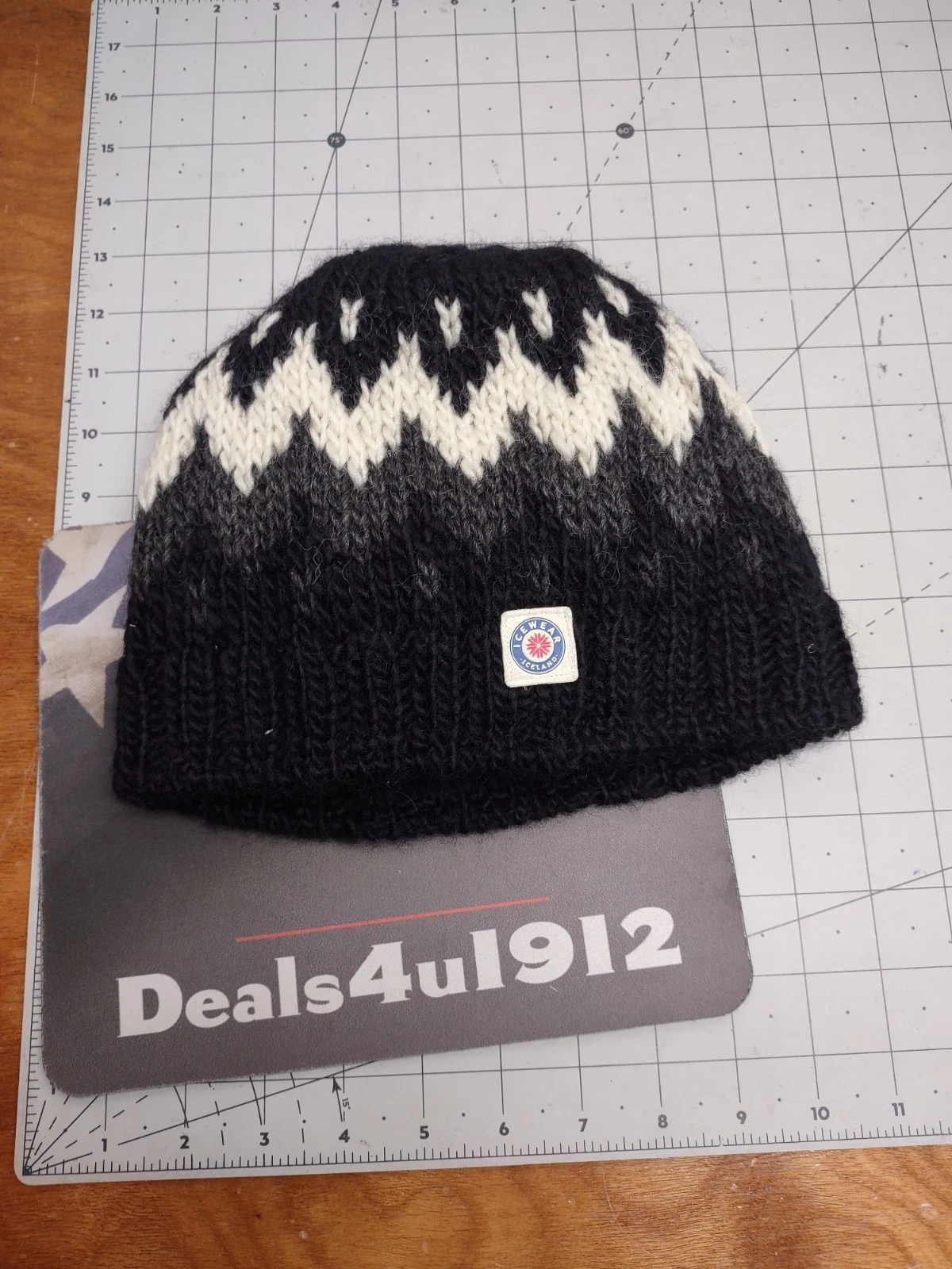 ICEWEAR OS Vik Hat Hand Knitted Icelandic Wool Fleece Lined Unisex Black EUC