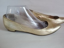 Miu Miu Sz 38 Gold Flats Pointed Toe Toothed Edge US 7 Metallic