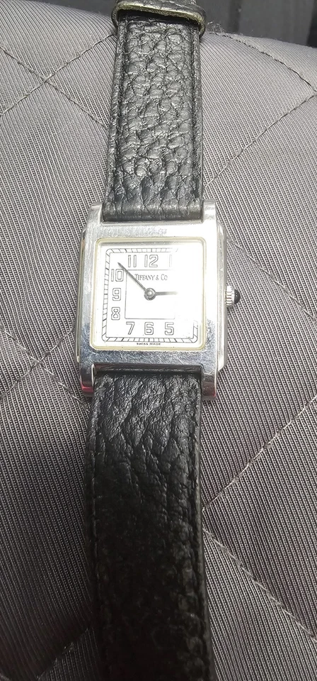 蒂芙尼坦克手表女式23毫米白色表盘钢制原装皮革表带 — 第 4/4 张图片