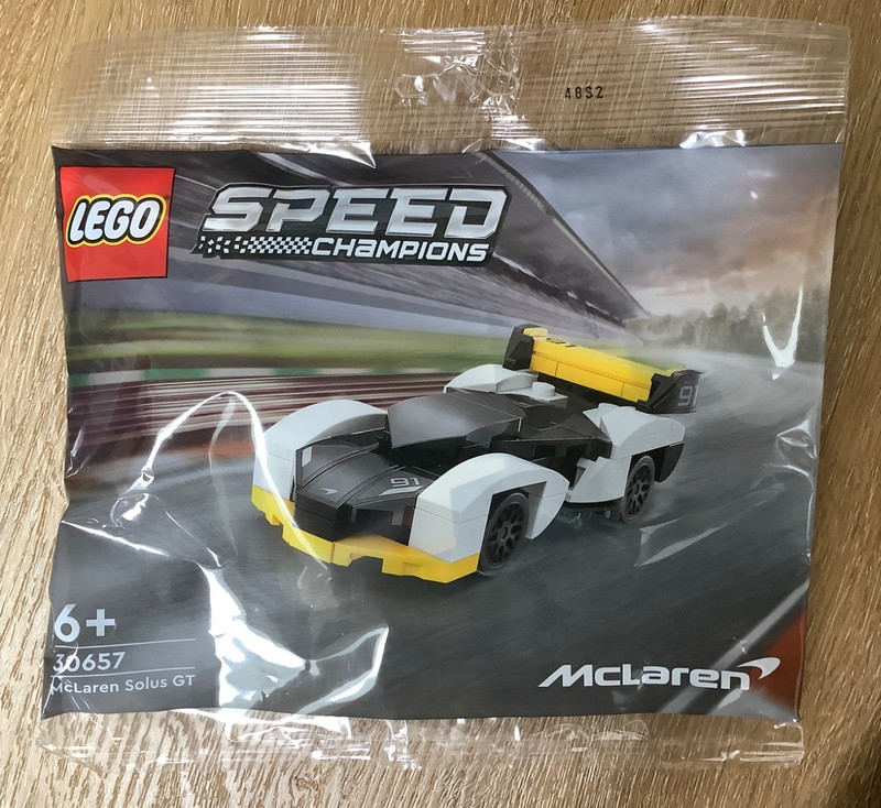 LEGO Speed Champions McLaren Solus GT - 30657 NEW