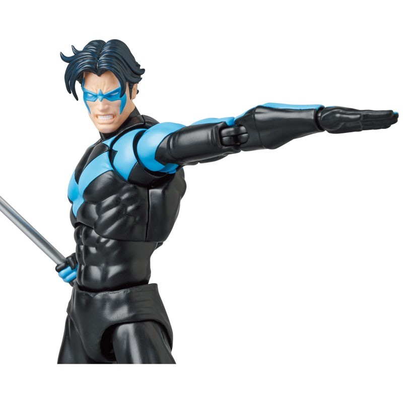 Medicom MAFEX Nightwing Figure (Batman Hush Ver.) for sale online