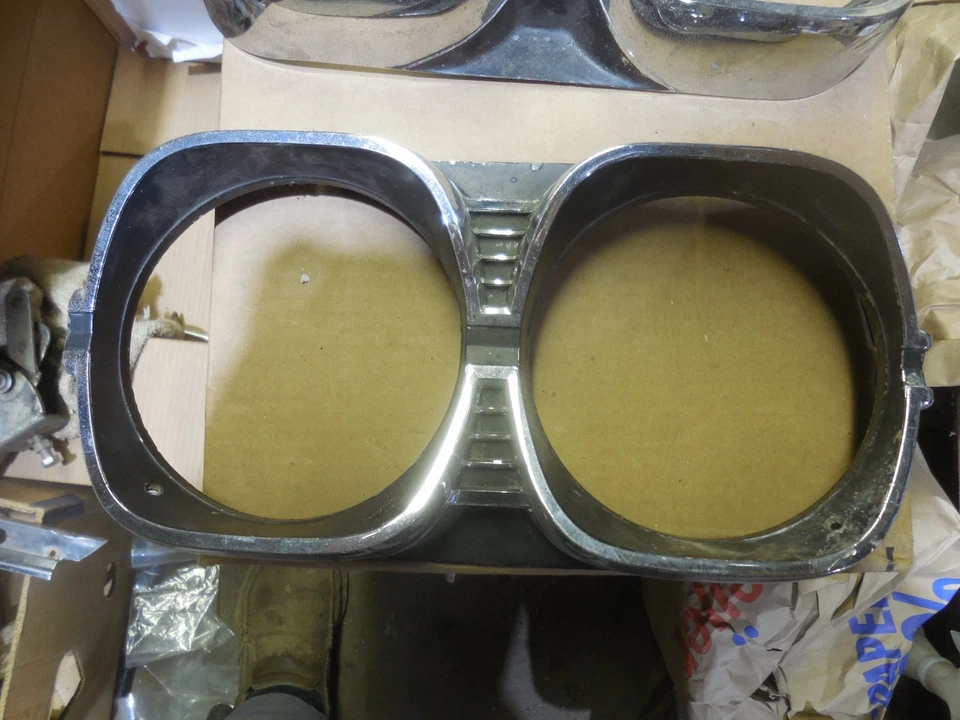 1966 Rambler AMC 经典右左车头灯边框门 3553160 3553161 — 第 2/4 张图片