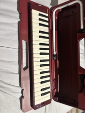Yamaha 37-Key Melodica Pianica Red w/ Case Mouthpiece Manual, Flexible Pipe