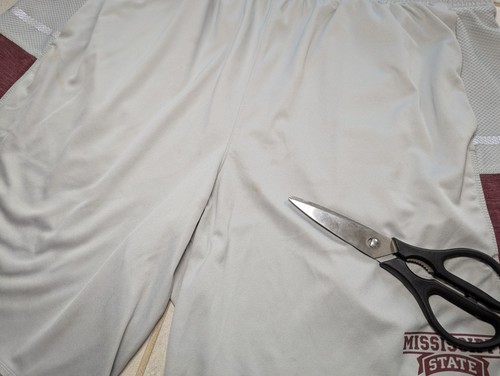 Adidas Men's XXL Mississippi State Bulldogs Gray Red Climalite Basketball Shorts - Picture 3 of 6
