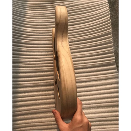 2 pezzi corpo chitarra acero incompiuto canna vuota per chitarra elettrica stile ST K9P2 - Foto 8 di 11