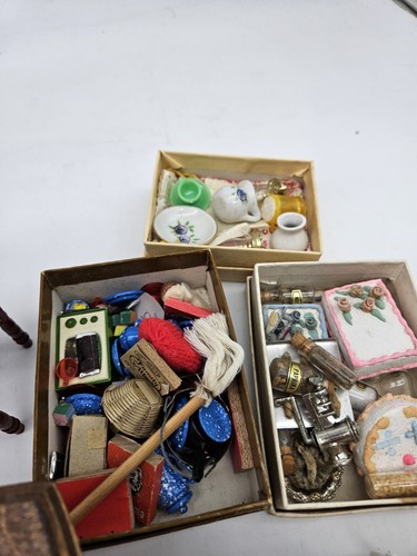 Vintage Miniature Dollhouse Furniture Mixed Lot Wood Chairs Desk Piano Tables L2 - Picture 5 of 8
