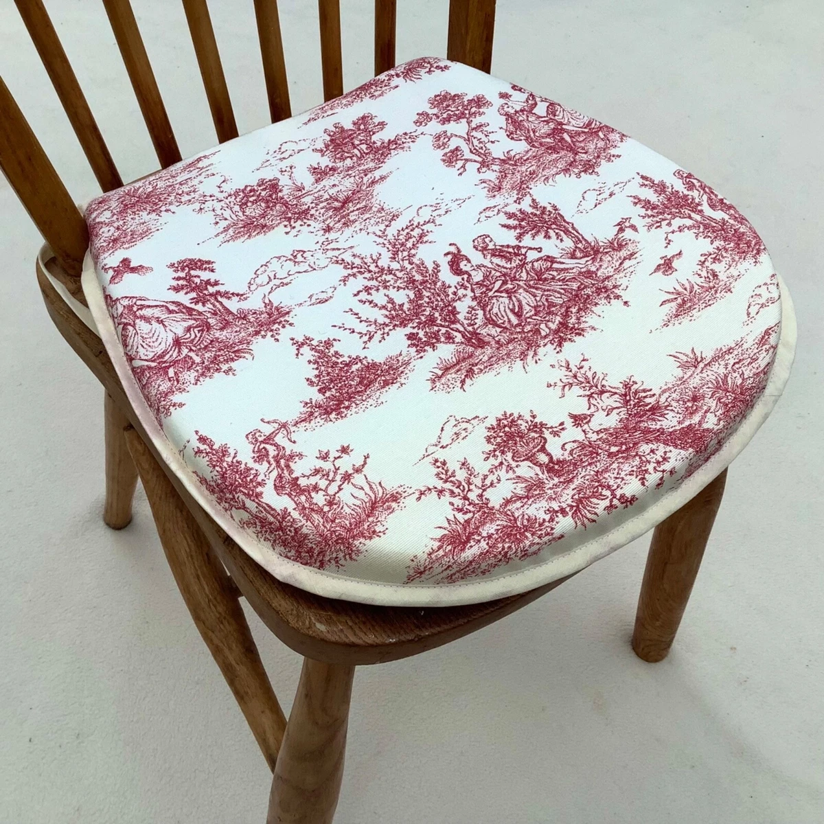 Small seat pads hot sale for kitchen chairs