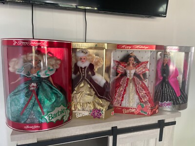RARE 1997 MISPRINT Green Eyes Holiday Barbie HAPPY HOLIDAYS Special Edition 