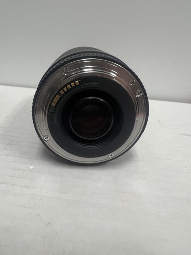 Canon EF 75-300mm f/4-5.6 III Telephoto Zoom Lens *EX* - Picture 4 of 8