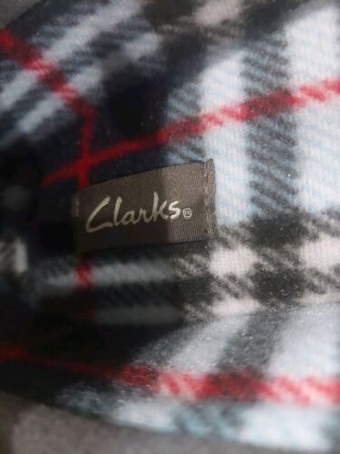 NUOVE pantofole Clarks da interno/esterno in vera pelle scamosciata foderate a quadri da uomo taglia 8 - Foto 3 di 7