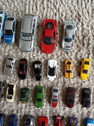 44 Spielzeugautos - Bild 9 von 10