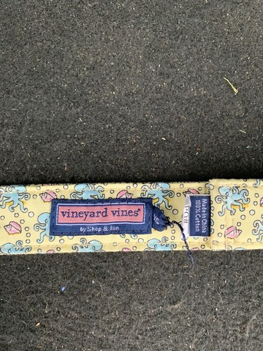 Vineyard Vines Belt Small Yellow With Blue Octopus & Pink Shells Nautical Women - Picture 2 of 4