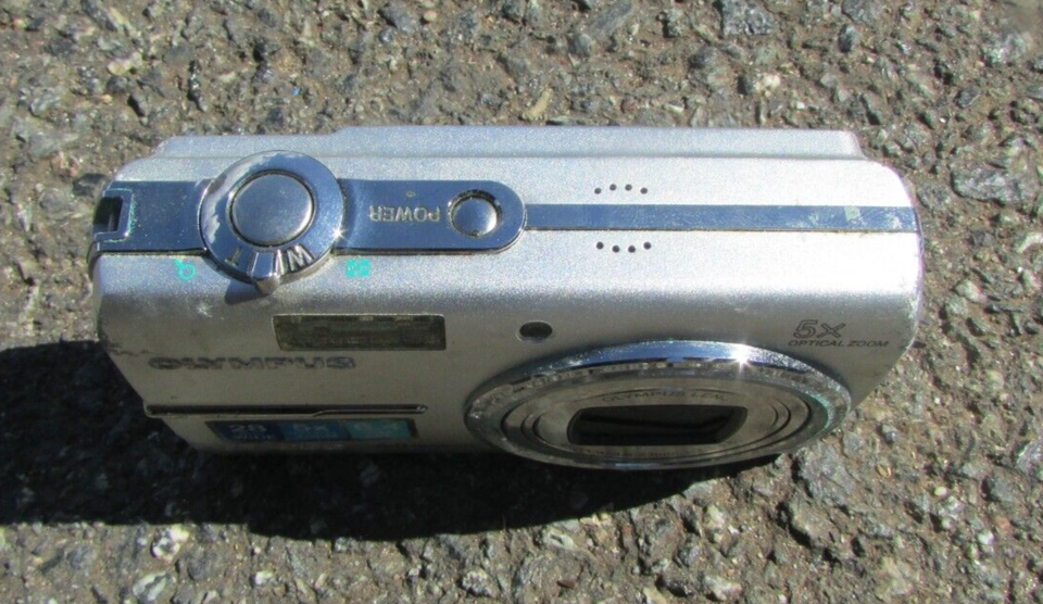 Olympus FE200 Digital Camera With Battery & XD Picture Card in Case eBay