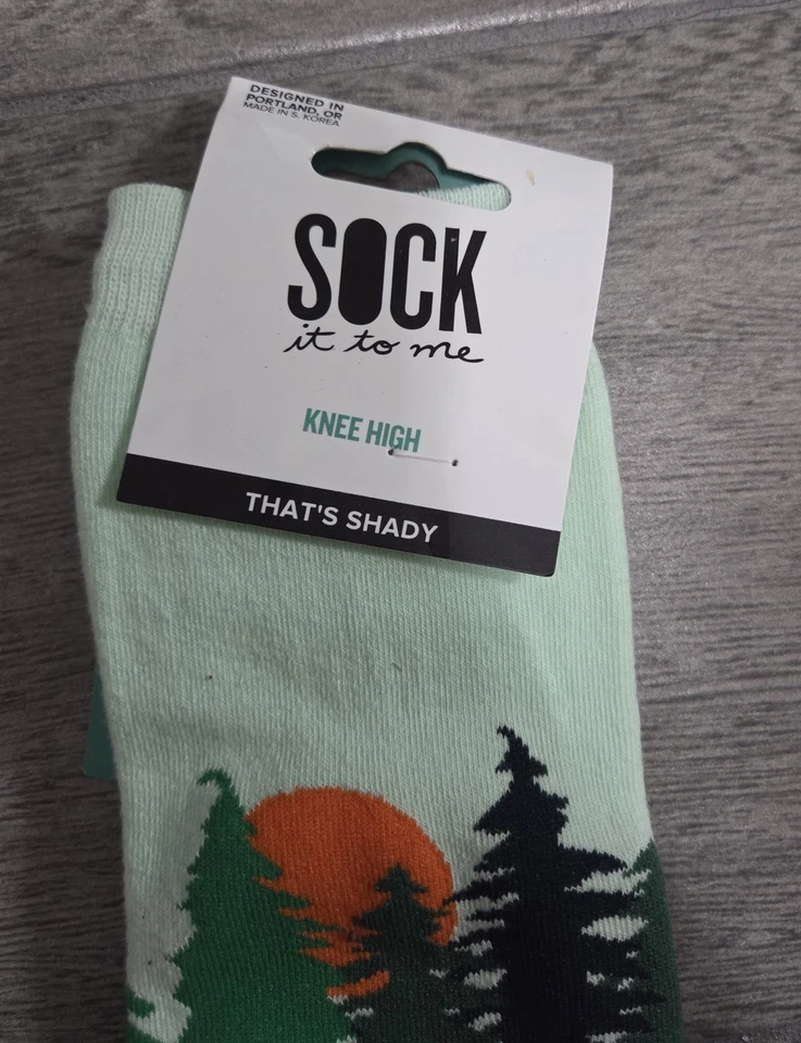 Meias femininas Sock It To Me altura do joelho - Bear Tree THAT'S SHADY (tamanho feminino 5-10) - Imagem 3 de 4