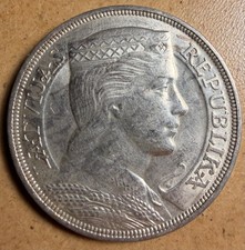 1932 5 Lati - Big Latvian Silver - Key Date - As Shown! (#3250)