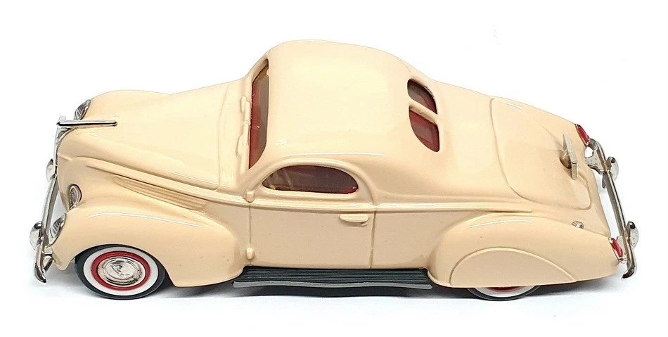 Durham Classics 1/43 Scale DC-4C - 1938 Lincoln Zephyr 2Dr Coupe - Dk Cream - Image 4 of 4
