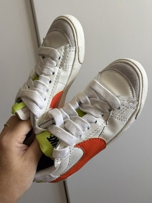 Nike Blazer Low Sneaker women Leder Weiß/Orange/Gelb EU 36,5 US 3.5