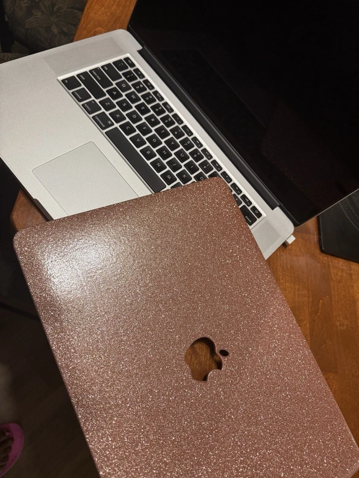 Apple MacBook Pro 15 pulgadas Foto 2 de 4