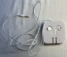 Wired Earbuds 3.5mm Stereo Headphones with Mic