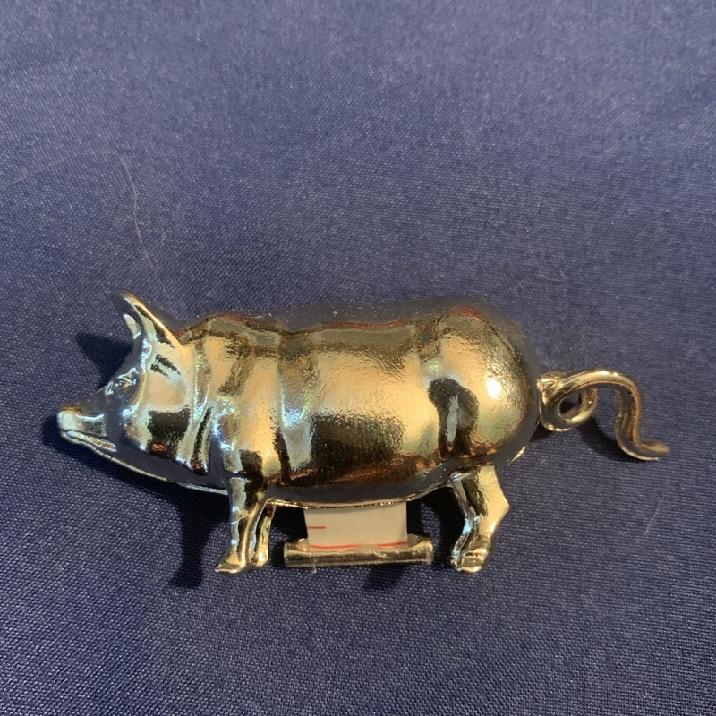 pig Shaped measuring tape, Tail Winds Tape Into Body. Fun Item For A Gift!