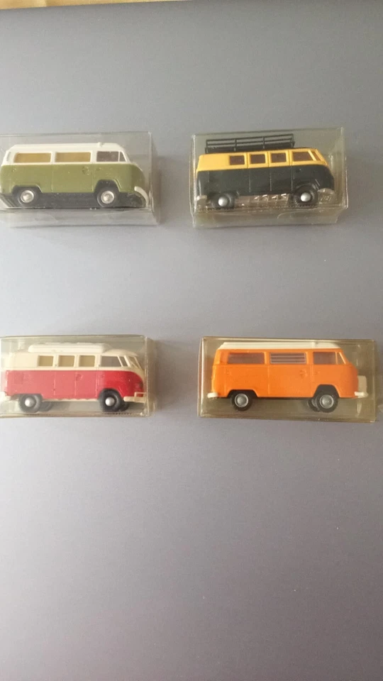 BREKINA(Allemagne): Coffret VW Combi Camping - 1/87 Avec Livret en allemand - Photo 3/4