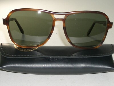 CIRCA 1960's B&L RAY BAN G15 UV TORTOISE STATESIDE TRADITIONALS