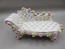 4.5" Vtg 1950s Hummel Goebel Bee Porcelain Lounge Sofa Figurine Dollhouse Mini