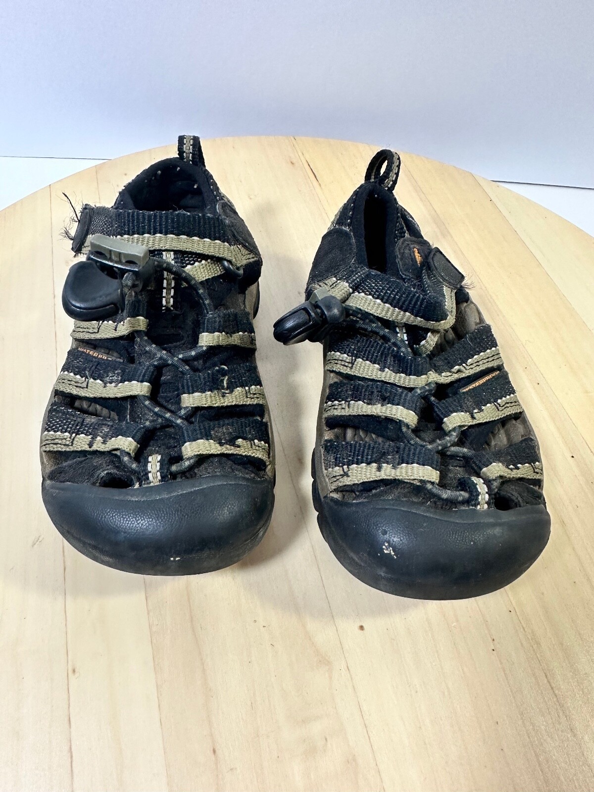 Sandali KEEN Newport H2 Little Kids taglia 8 neri marroni sport acquatici escursioni all'aperto