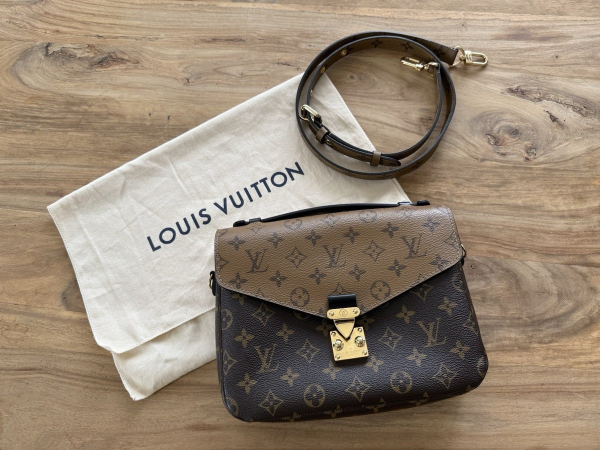 100% Louis Vuitton POCHETTE METIS REVERSE Monogram
