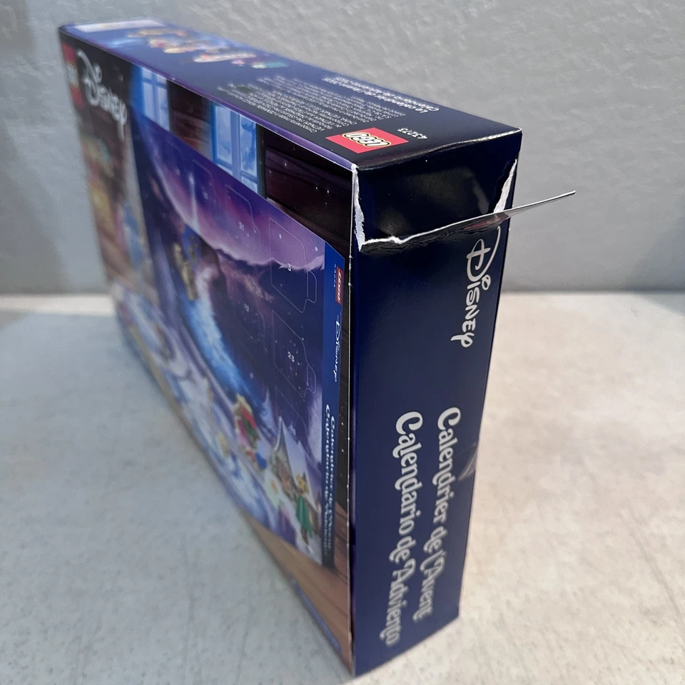 2025 LEGO Disney Frozen Christmas Advent Calendar 43273 - Image 4 of 4