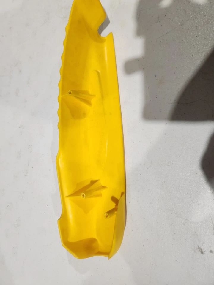 Nos SKI DOO MACH Z LT Renegade 800 REAR BUMPER TUNNEL TRIM COVER Cap Yellow CK3 - Image 3 of 3