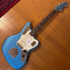 Fender Jaguar hecho en Japón Lake Placid Blue