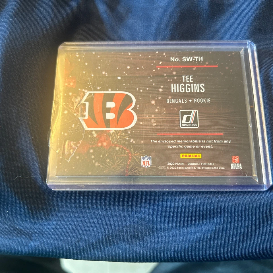Tee Higgins nfl rookie sweaters football card - Image 2 of 2