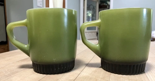 Set Of 2 Avocado Green Anchor Hocking Fire King Stackable Mugs