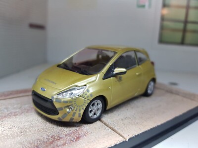 James Bond Ford Ka 1:43 Quantum of Solace Film Camille Hydrogen Diorama Modell