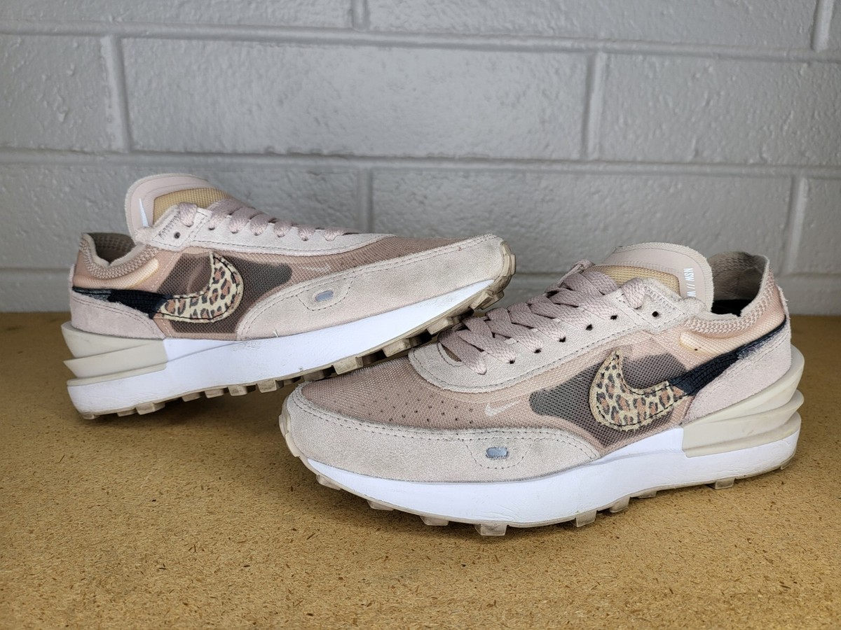 NIKE WaffleOneスニーカー 24㎝ 【美品】 Nike Waffle One Trainer White With Leopard Swoosh - Multi