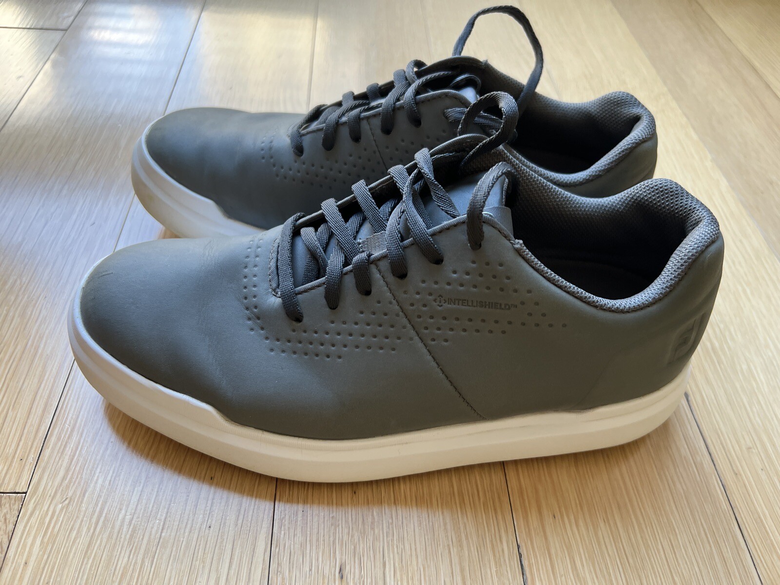 FootJoy Contour Casual Spikeless Golf Shoes - 7 Wide - Charcoal /White