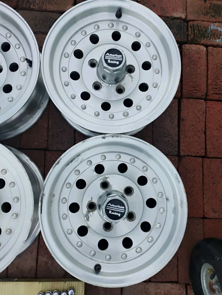 RUEDAS MAG DE ALEACIÓN DE ALUMINIO AMERICAN RACING OUTLAW II 14"X6" 5 X 4 3/4 Bolt Patt. Foto 3 de 4