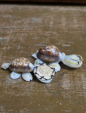 2 Vintage Googly Eyes Tiny Turtles Tortoise Sea Shell In Hat & Glasses Figurines