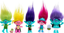 Dreamworks Trolls Band Together Toys, Best of Friends Pack with 5 Small Dolls 