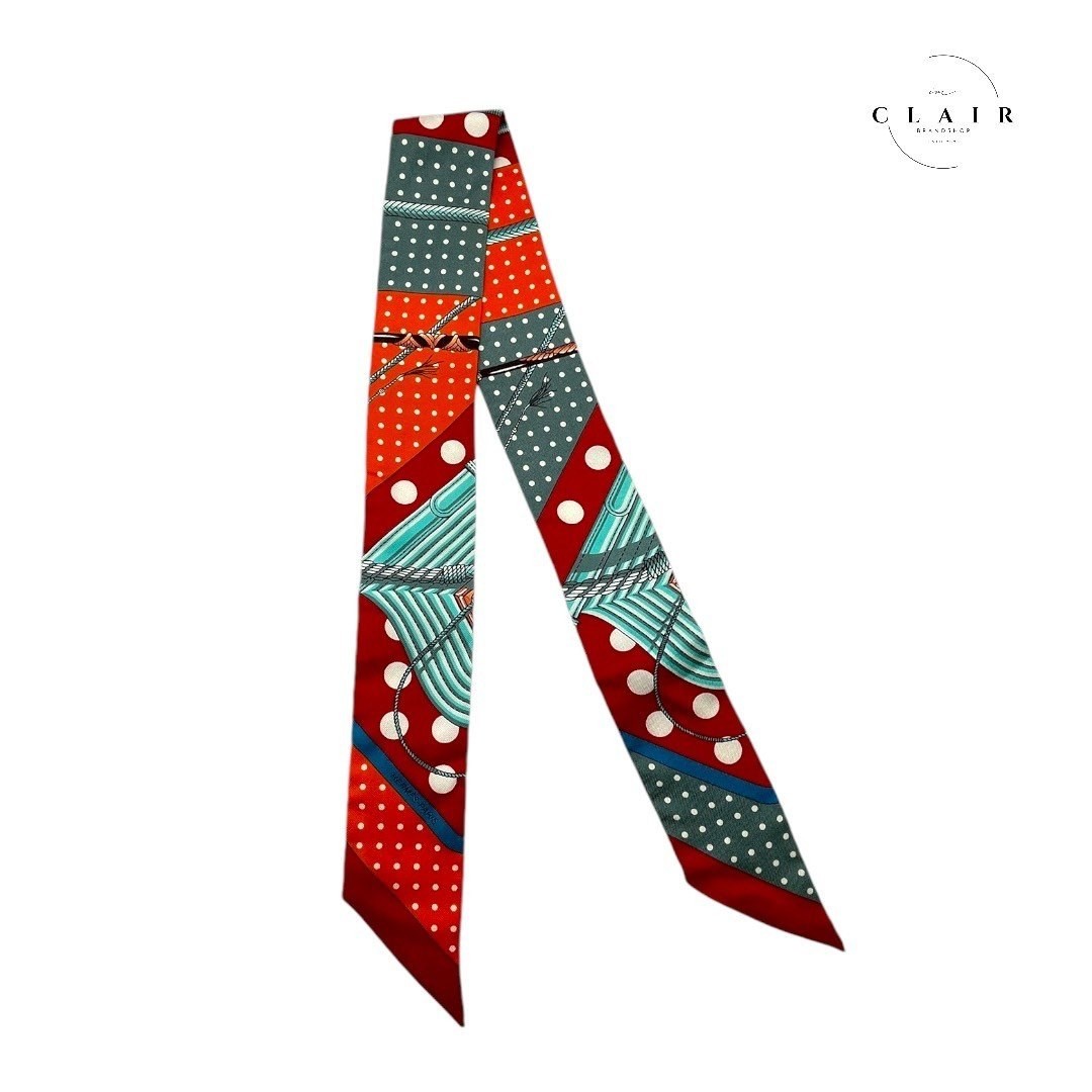 Used HERMES HERMES Clic Clac A Pois Click Crack Dot Scarf Used HERMES HERMES Clic Clac A Pois Click Crack Dot Scarf