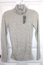 Athleta Remarkawool GRAY Turtleneck Long Sleeve Sweater W/THUMBHOLES SIZE XS
