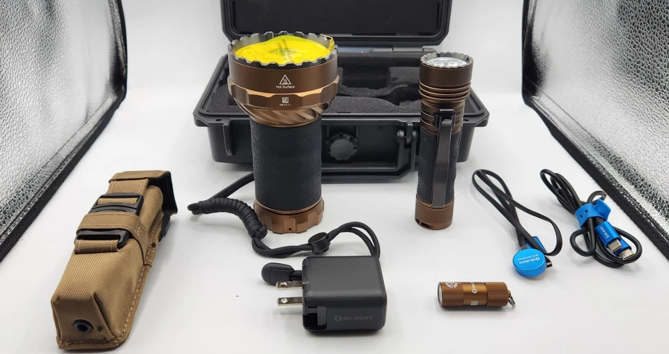 Linterna Olight Marauder 2 14000 lúmenes & Seeker 3 Pro 4200 lúmenes (tostado del desierto) - Imagen 3 de 4