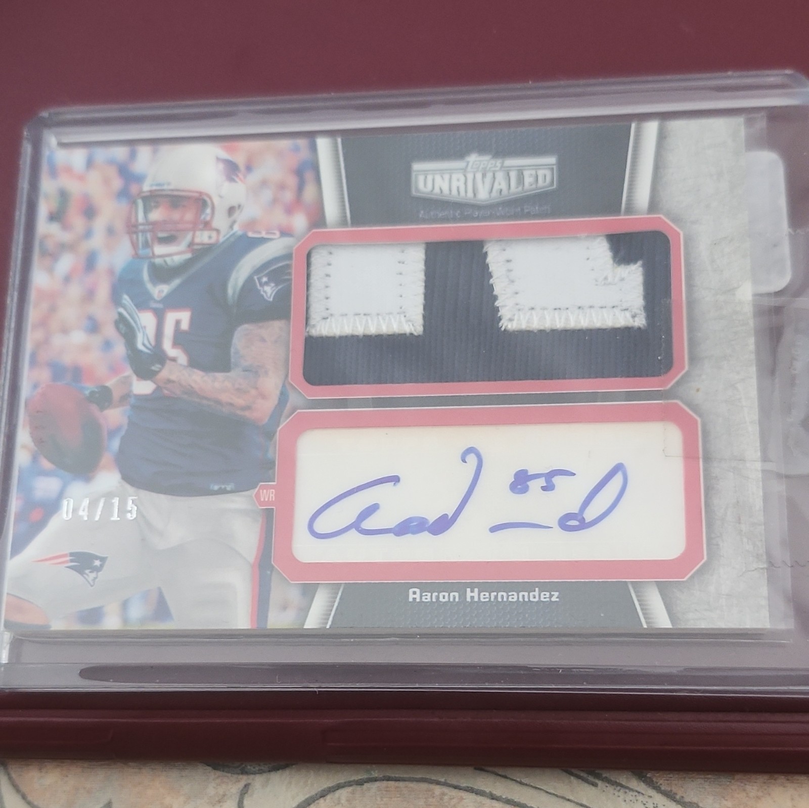 Aaron Hernandez Topps Unrivaled #113 Autograph