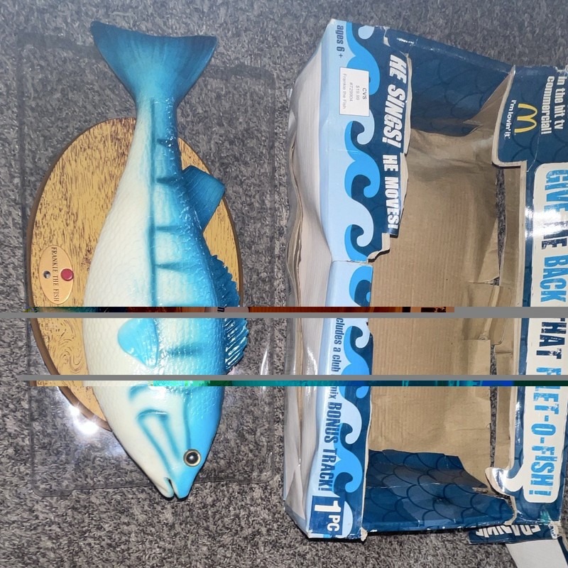 Frankie the Fish Singing Moving Fish Wall Plaque w/ Box- works perfect!