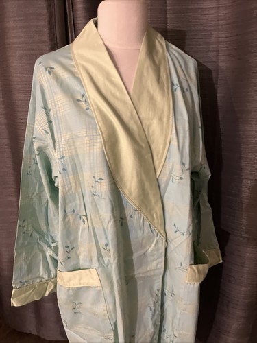 Liz Claiborne Women's Sleepwear Robe S/M Green Floral Polyester No Belt - Picture 2 of 5